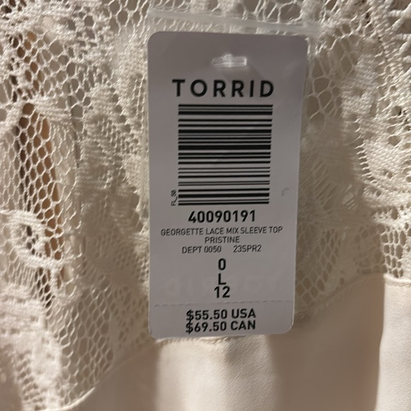 TORRID NWT Georgia lace mix sleeve top pristine size 0 - Picture 6 of 8
